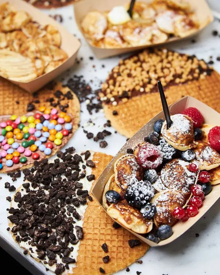 Mini-pancakes poffertjes — garnitures